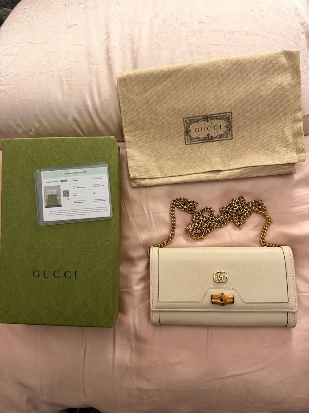Gucci Diana Wallet on Chain